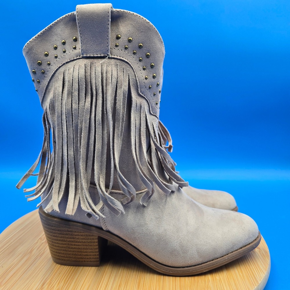 Olivia & Kate Marlene-L Taupe Faux‎ Suede Fringe Studded Western Boots Womens 7